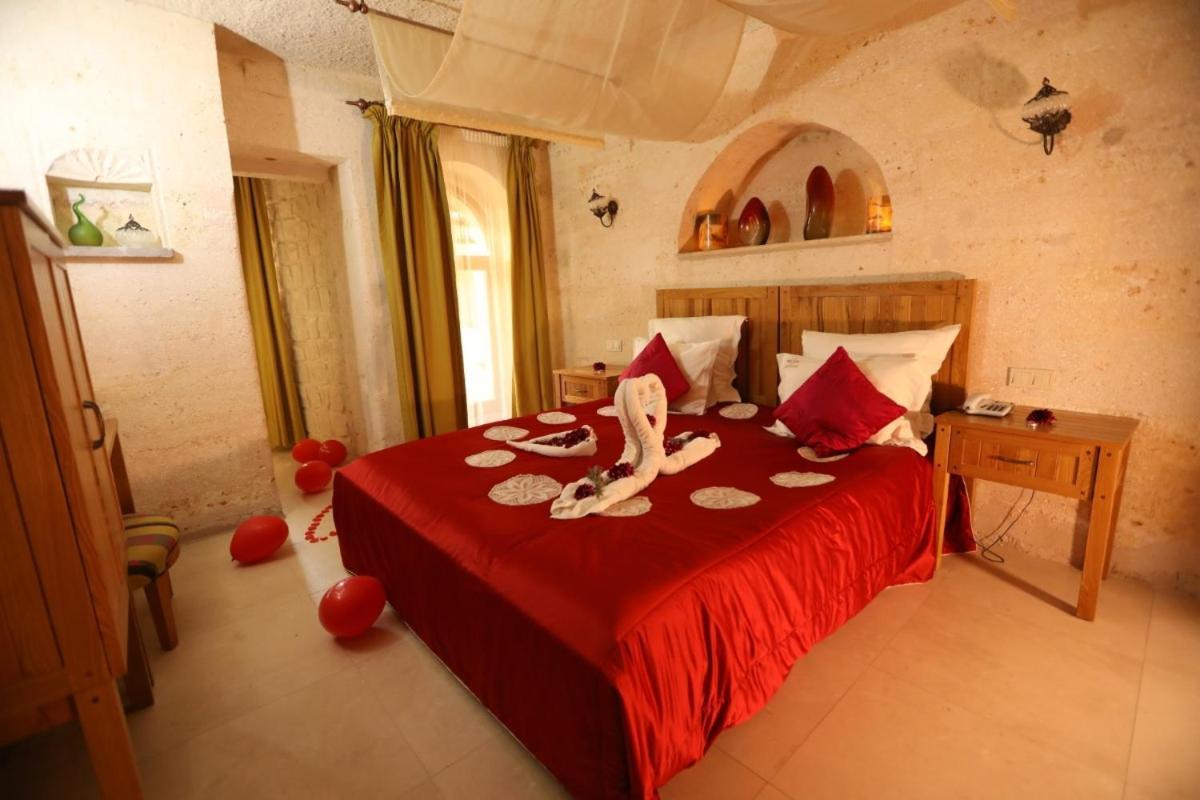 Anatelein Cave Hotel Üçhisar Esterno foto