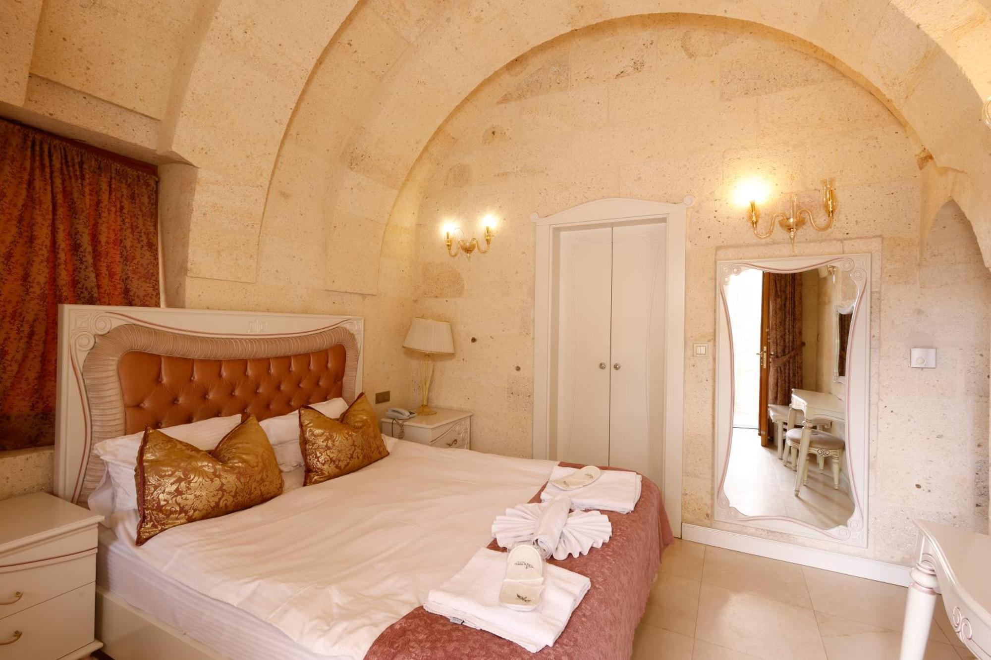Anatelein Cave Hotel Üçhisar Esterno foto