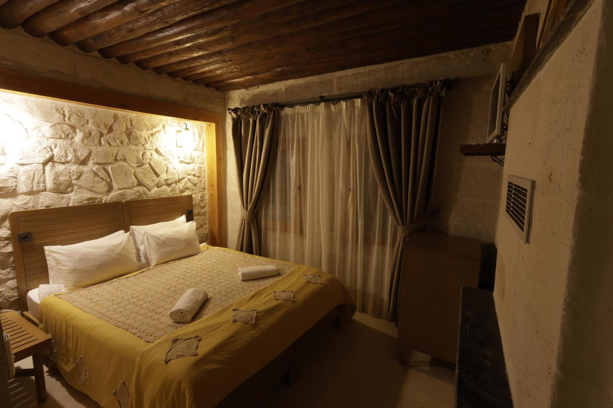 Anatelein Cave Hotel Üçhisar Esterno foto