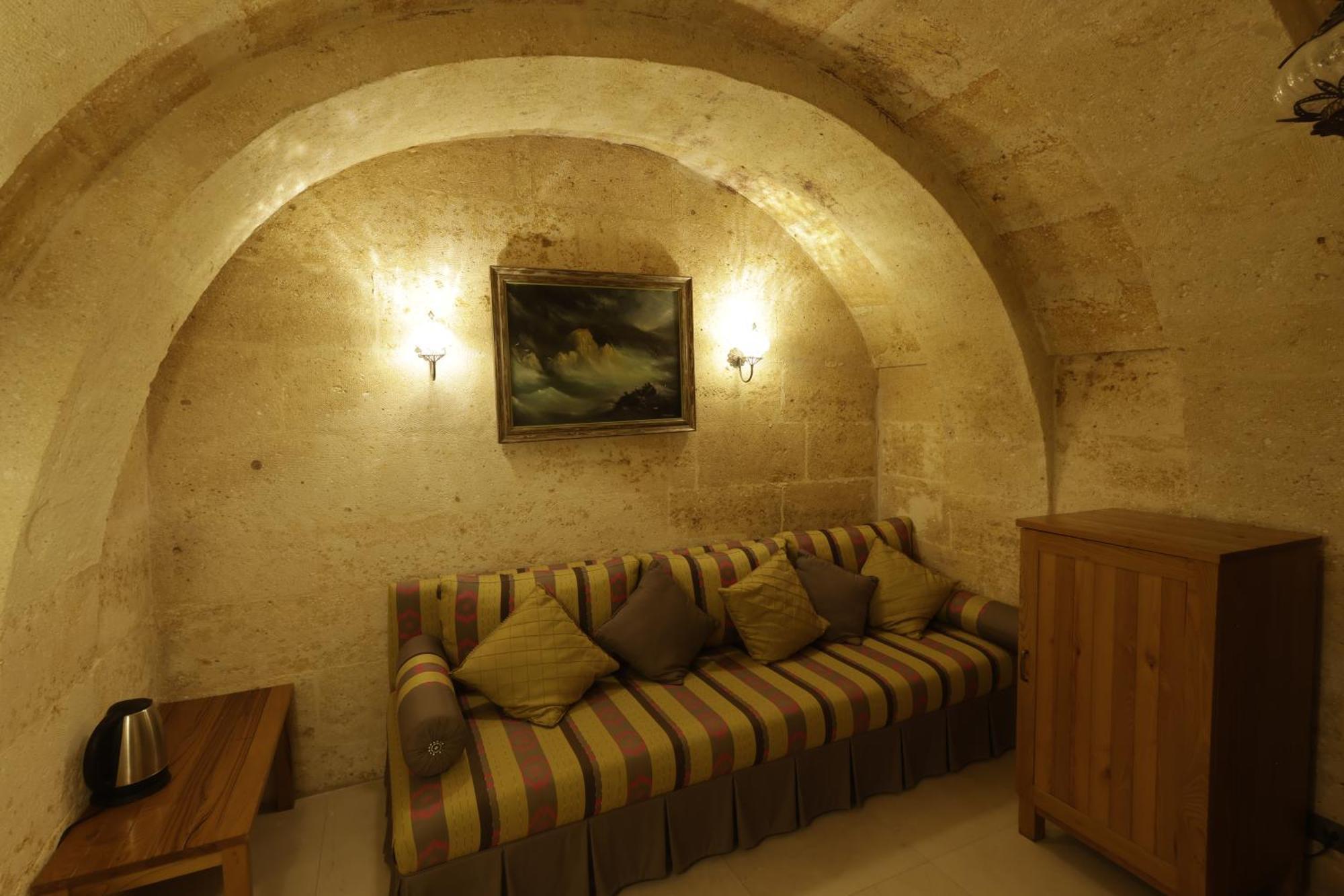 Anatelein Cave Hotel Üçhisar Esterno foto