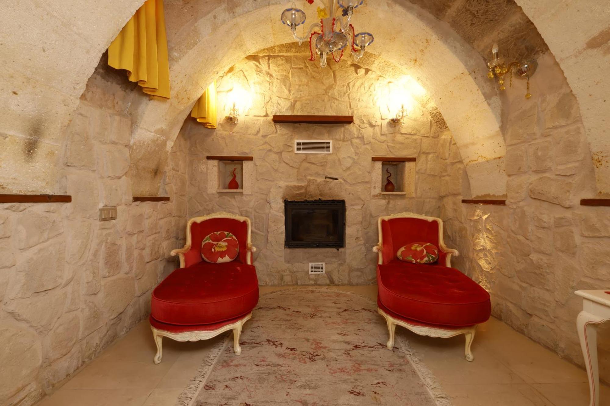 Anatelein Cave Hotel Üçhisar Esterno foto